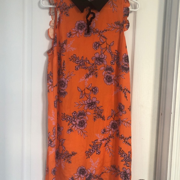 Summer dress - Picture 1 of 4